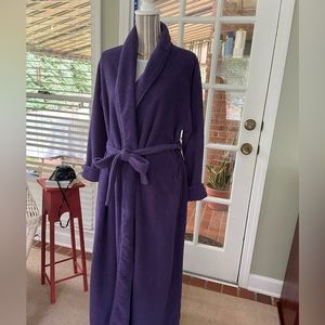 LIZ CLAIBORNE AUBERGINE FLEECE ROBE